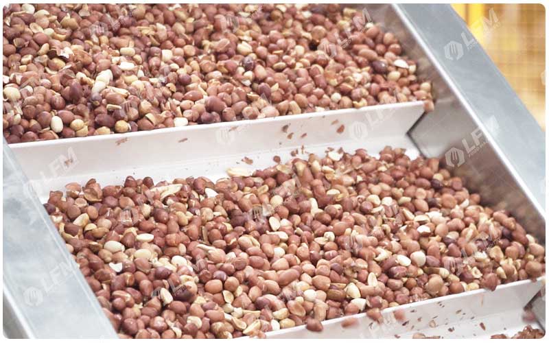 Comment Griller Des Cacahuètes Dans Torréfacteur D'Arachide